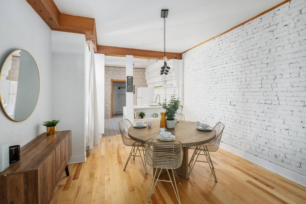 Appartamento Chic Mile-End 3Br Getaway - Free Parking, Sleeps 8 Montréal Esterno foto